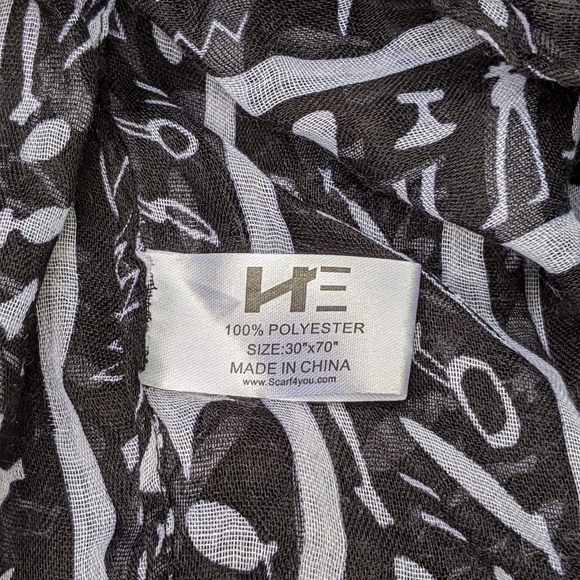 🖤 Lightweight Infinity Scarf #hundredsofscarves - Picture 2 of 3